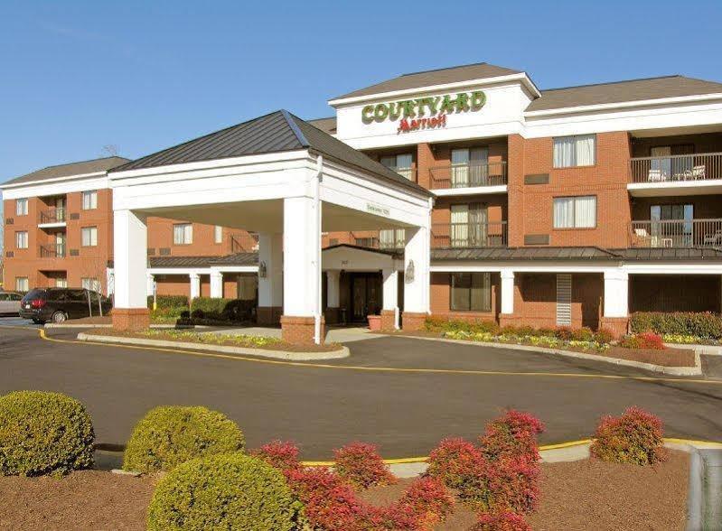 Courtyard Newport News Yorktown Hotel Exterior foto